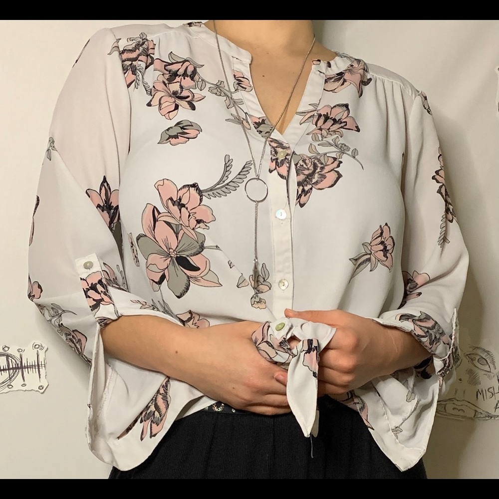 large white floral candie’s dress casual blouse